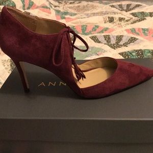 NIB Ann Taylor Adelaide Suede Tassel Pump in Vino